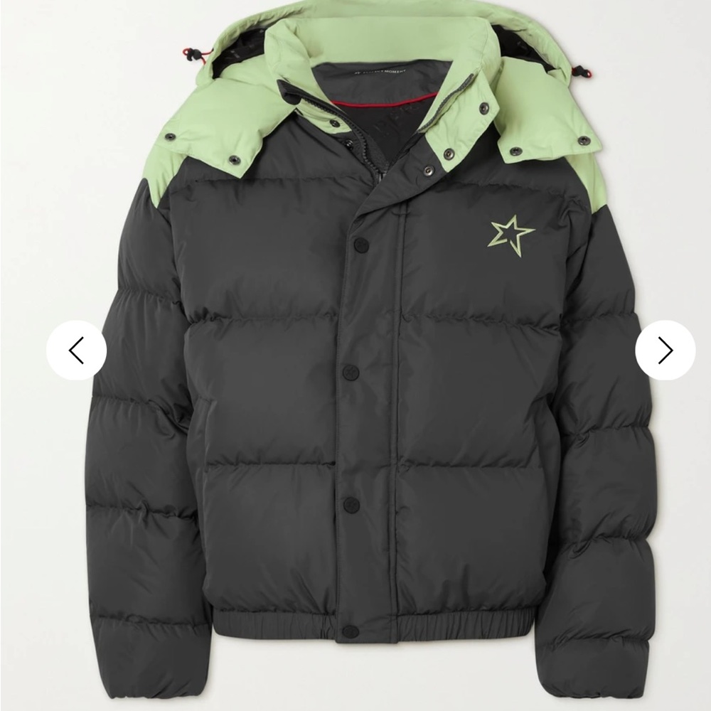 PERFECT MOMENT small S 
Moment hooded two-tone quilted down ski jacket